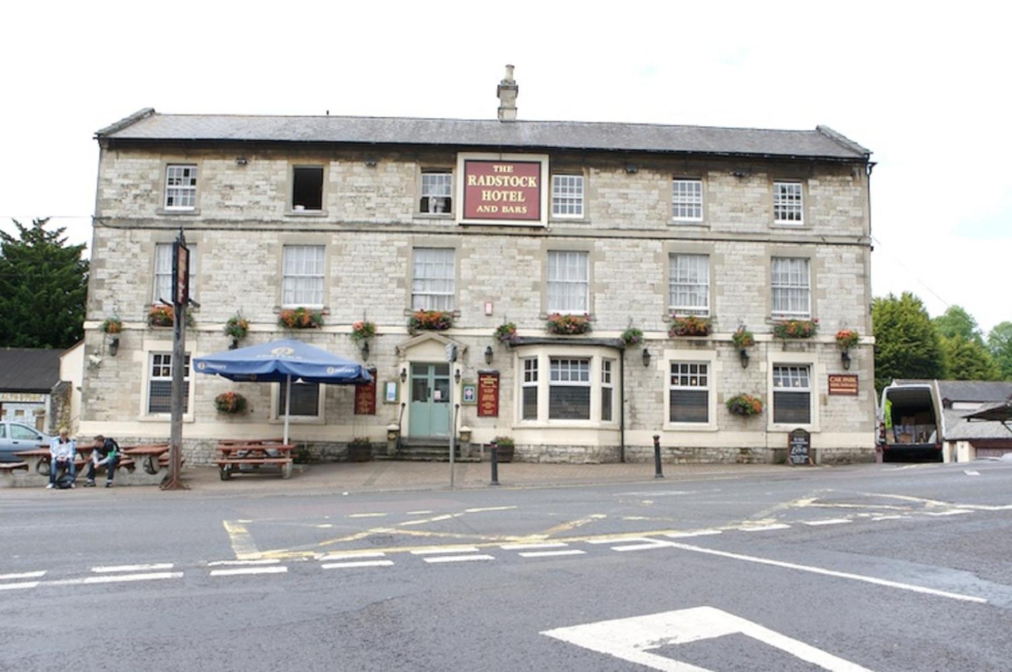 Radstock Hotel Near Bath Екстериор снимка