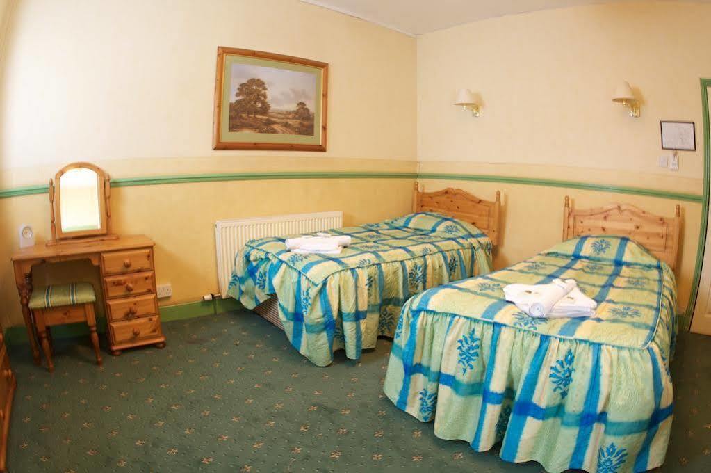 Radstock Hotel Near Bath Екстериор снимка