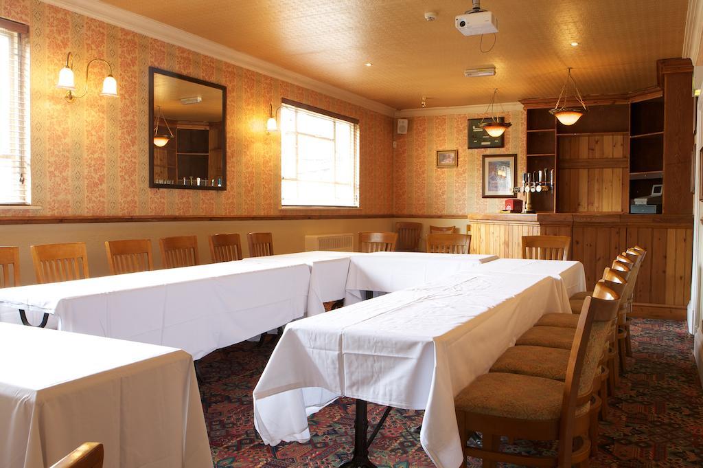 Radstock Hotel Near Bath Екстериор снимка