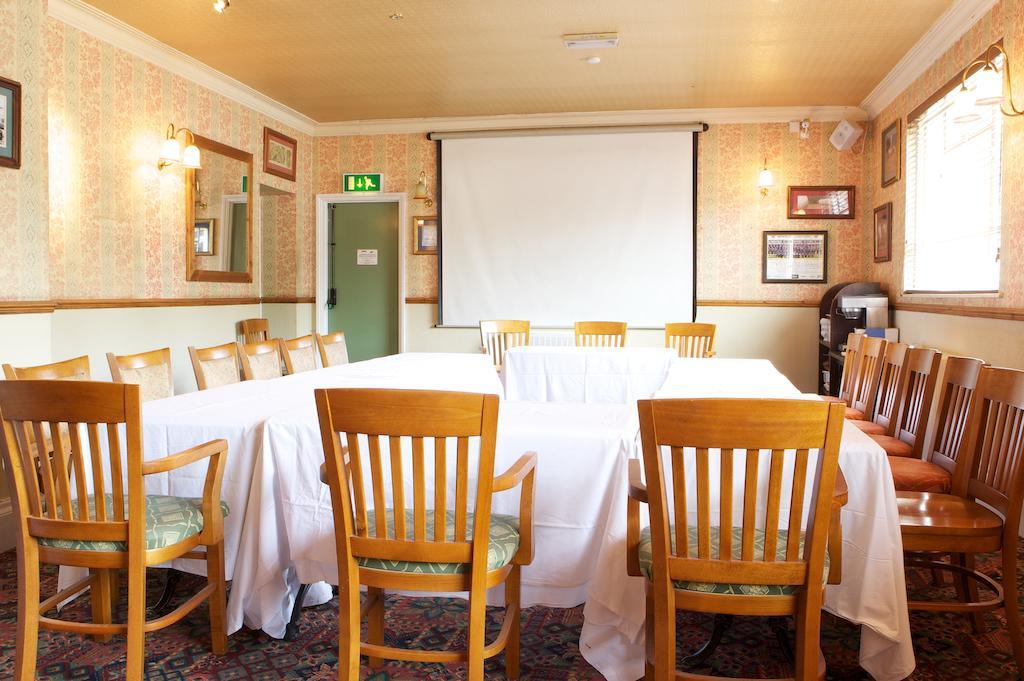 Radstock Hotel Near Bath Екстериор снимка