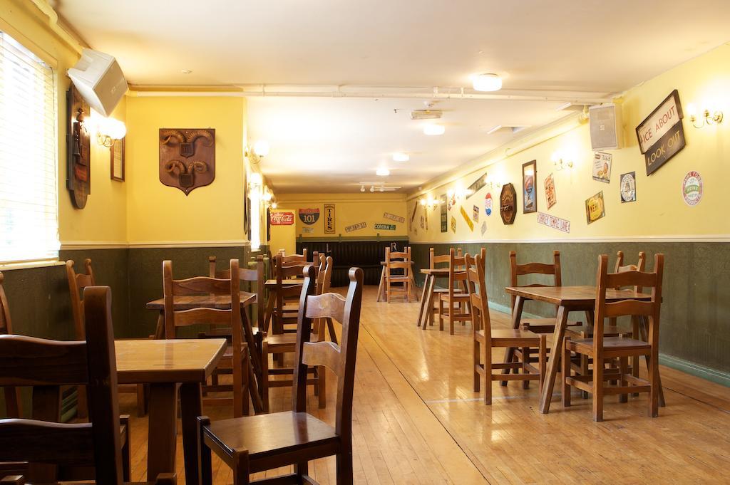 Radstock Hotel Near Bath Екстериор снимка