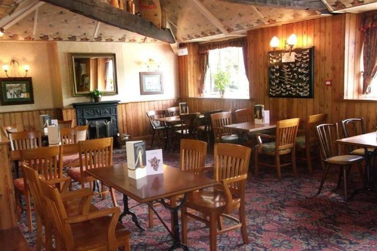 Radstock Hotel Near Bath Екстериор снимка