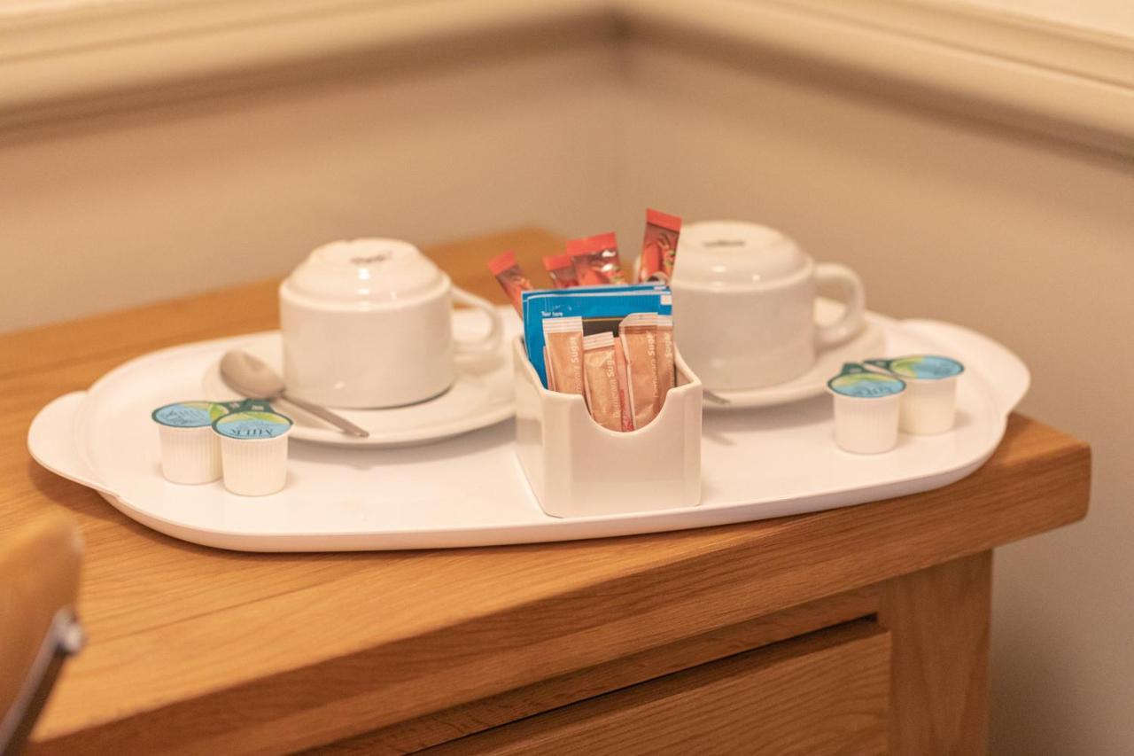 Radstock Hotel Near Bath Екстериор снимка